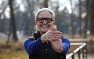 Arm exercises for rehabilitation after stroke or traumatic brain injury